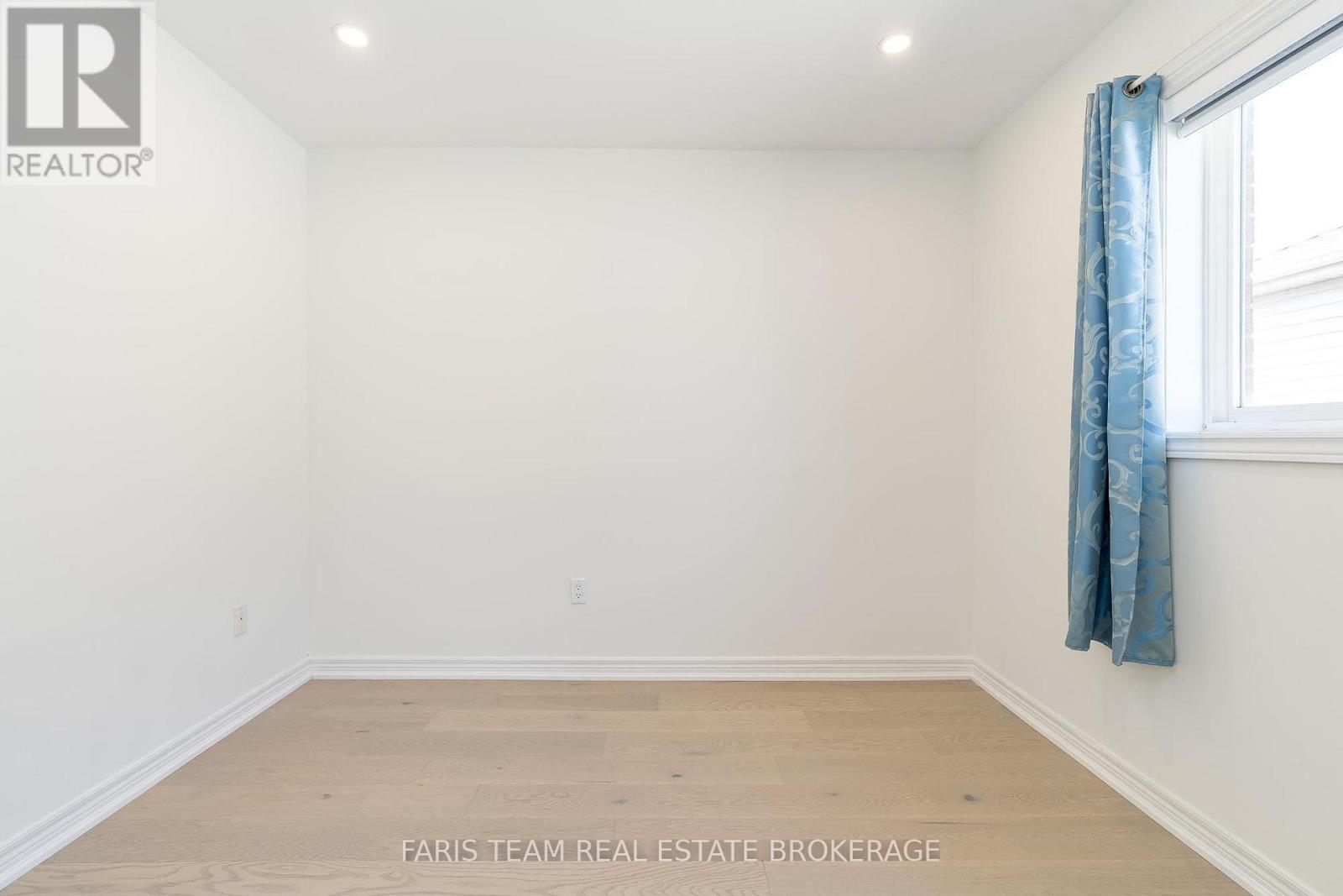 2 Vanessa Drive, Orillia, ON - Indoor Photo Showing Other Room
