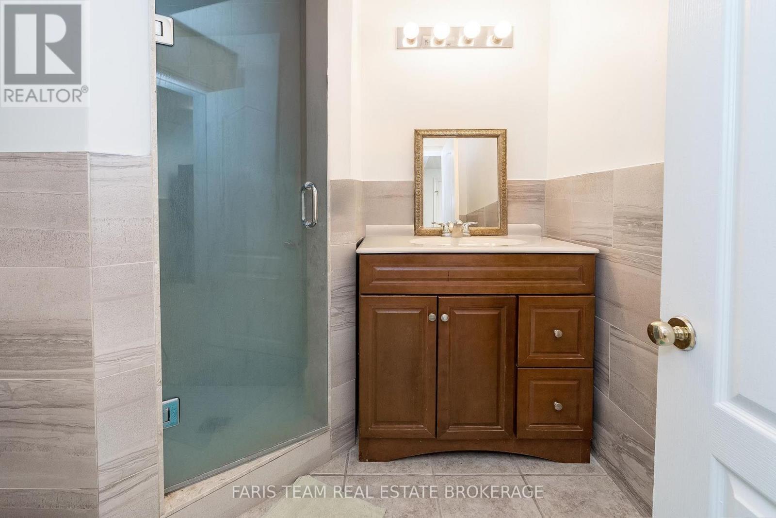 2 Vanessa Drive, Orillia, ON - Indoor Photo Showing Bathroom