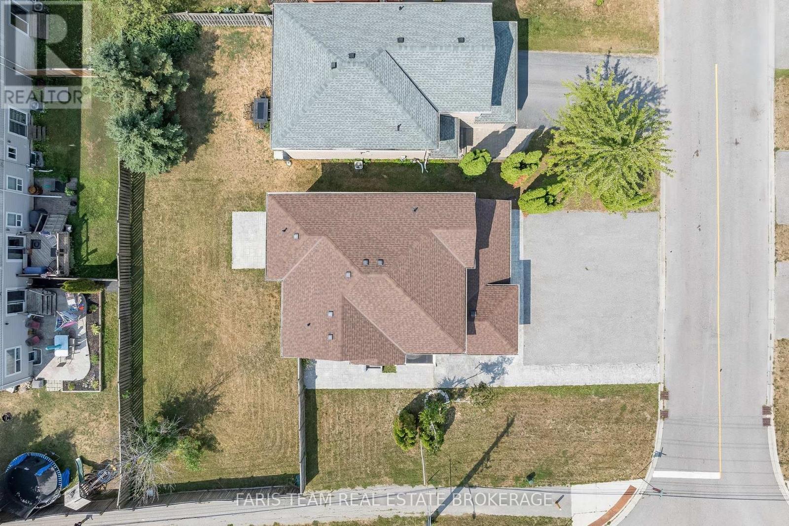 2 Vanessa Drive, Orillia, ON - Outdoor