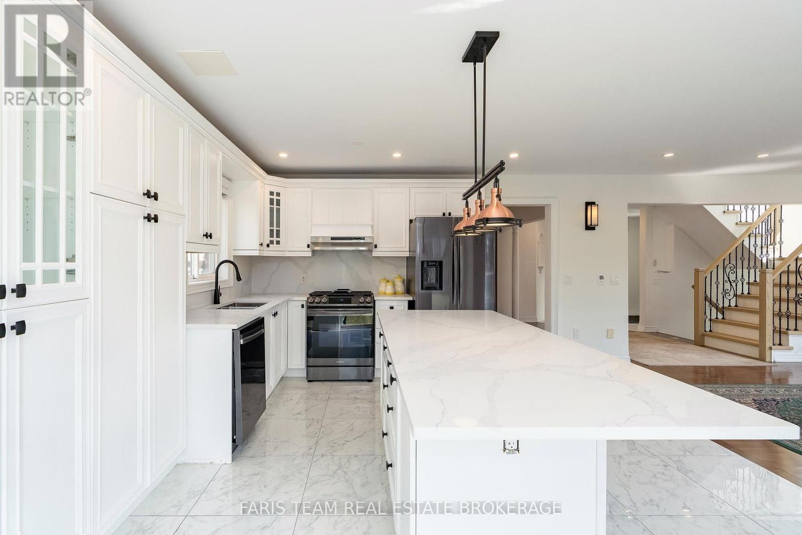 2 Vanessa Drive, Orillia, ON - Indoor Photo Showing Kitchen