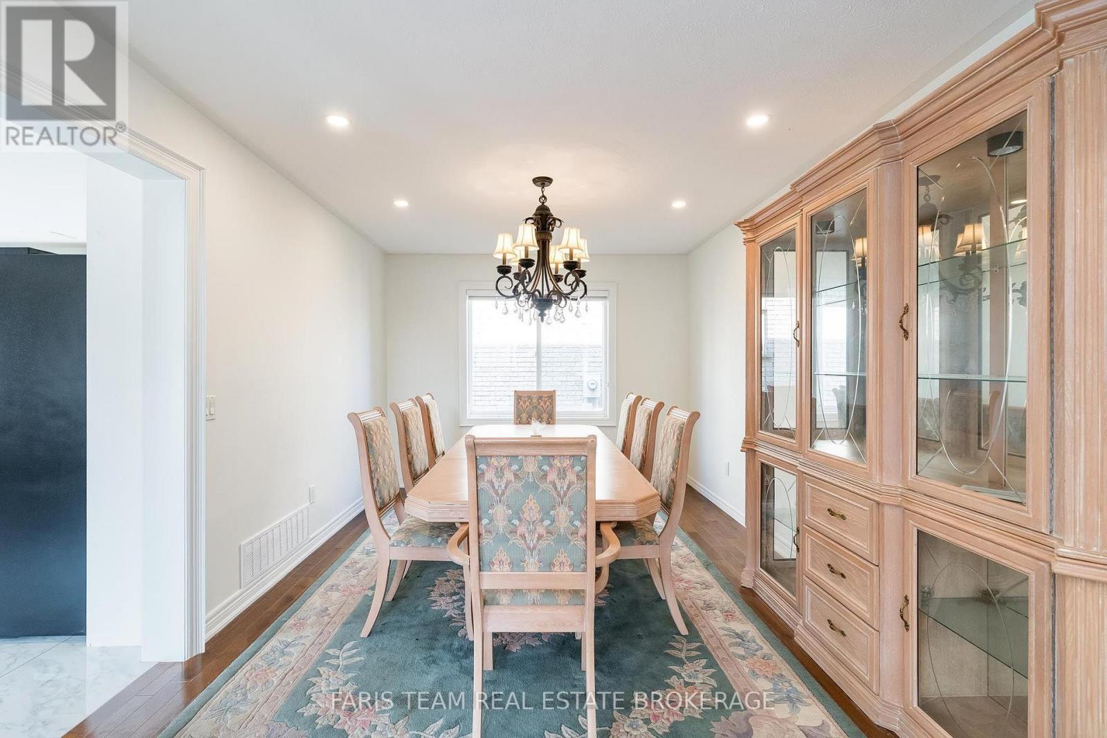 2 Vanessa Drive, Orillia, ON - Indoor Photo Showing Dining Room