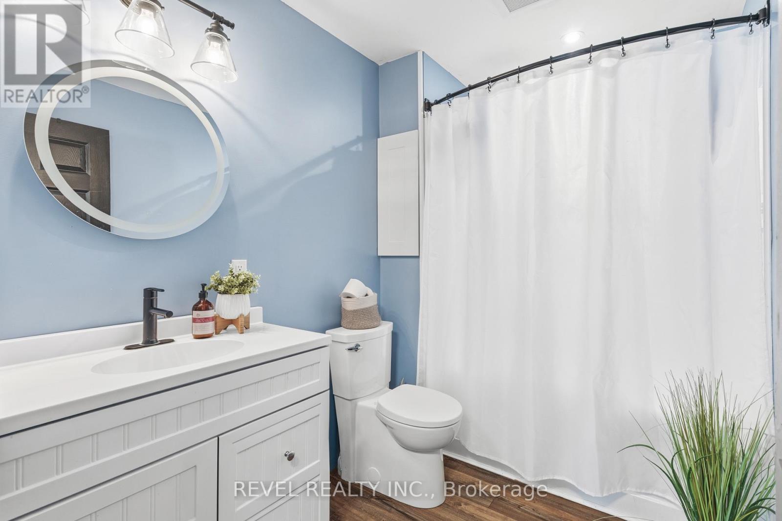 122 Mcguire Beach Road, Kawartha Lakes (Carden), ON - Indoor Photo Showing Bathroom