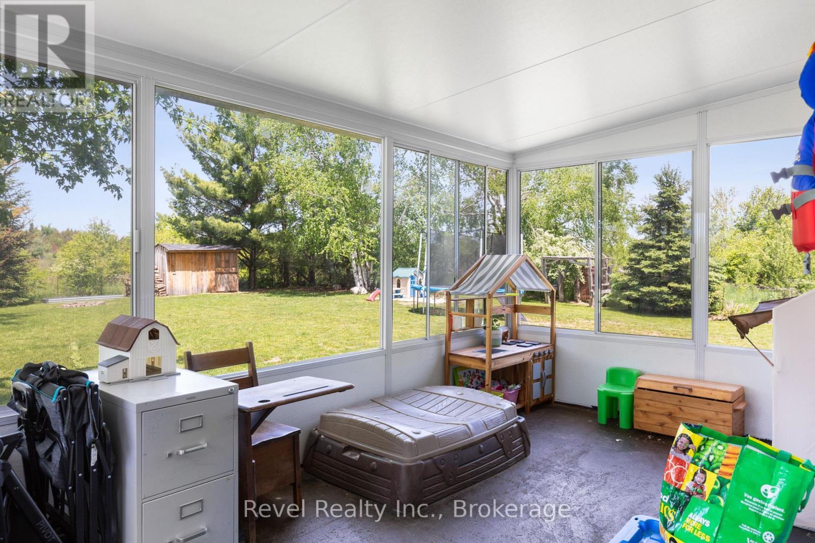 122 Mcguire Beach Road, Kawartha Lakes (Carden), ON - Indoor