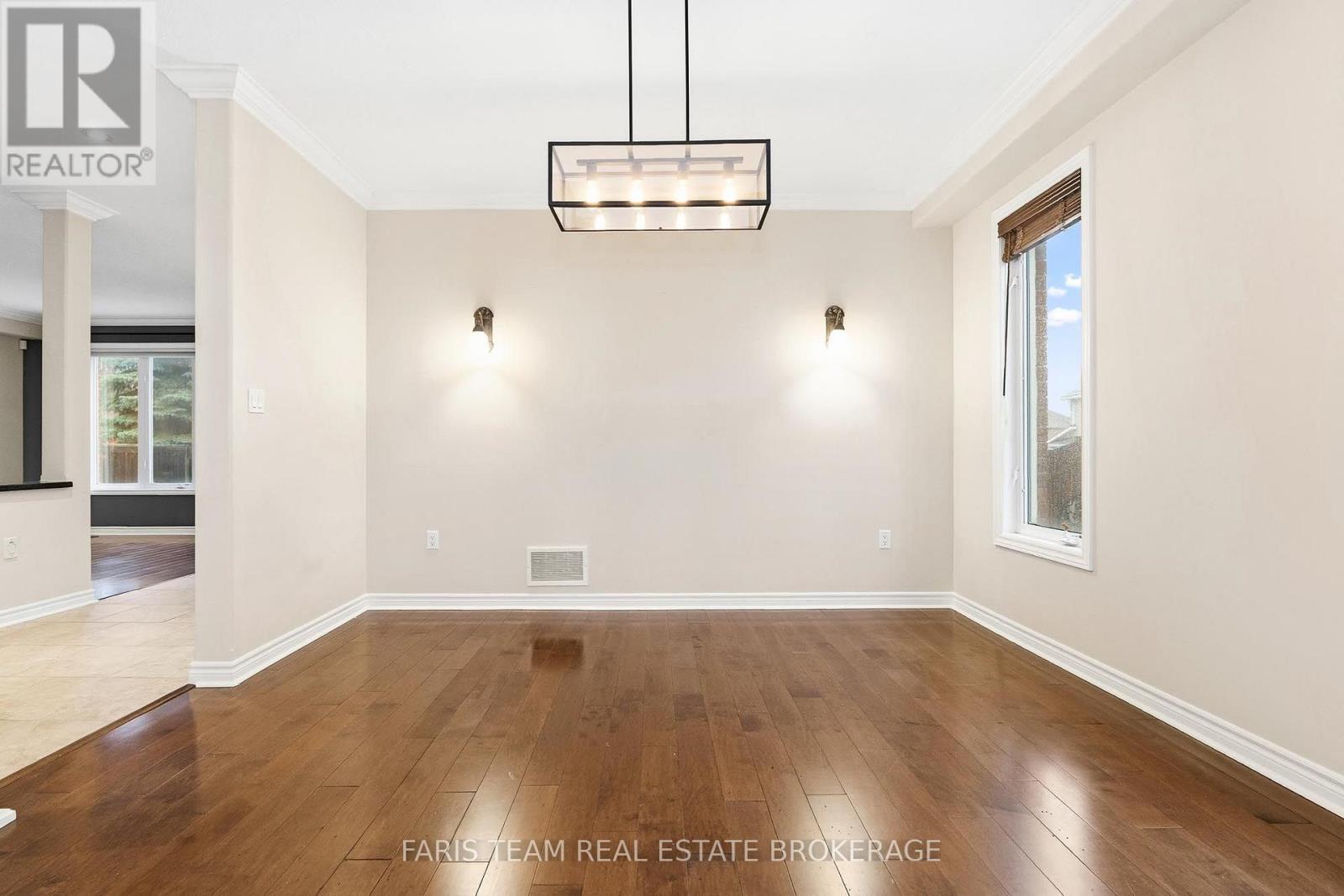 3 Prince William Way, Barrie, ON - Indoor Photo Showing Other Room