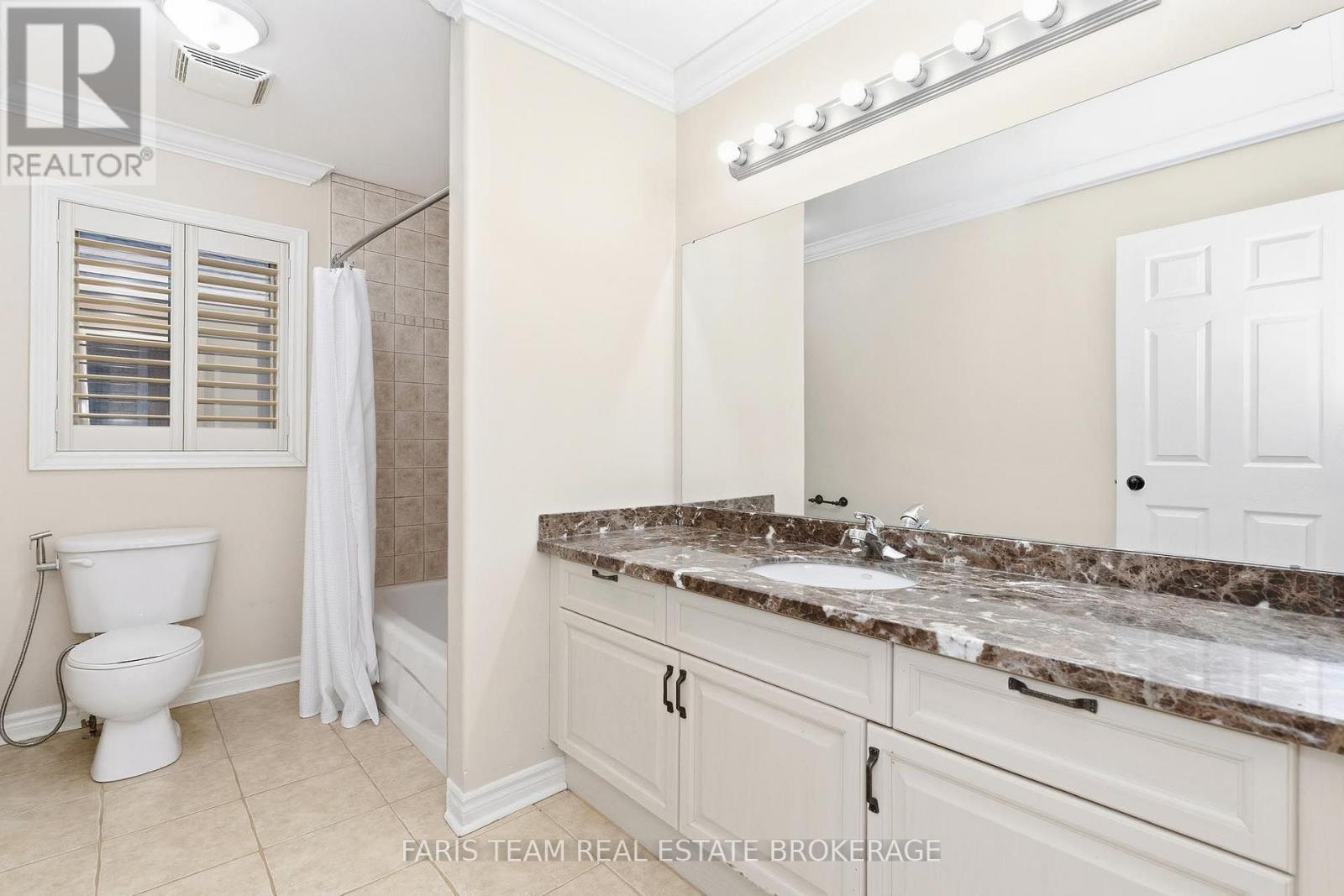 3 Prince William Way, Barrie, ON - Indoor Photo Showing Bathroom