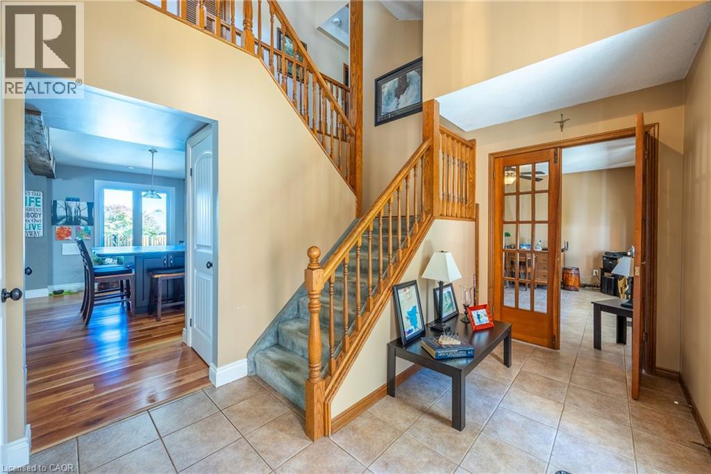 14 Prospect Street, Port Dover, ON - Indoor Photo Showing Other Room