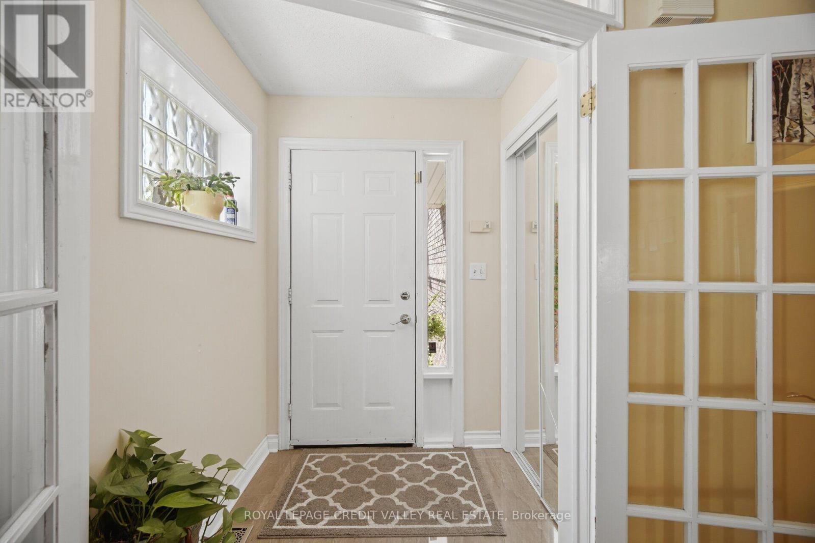 8 Pressed Brick Drive, Brampton, ON - Indoor Photo Showing Other Room