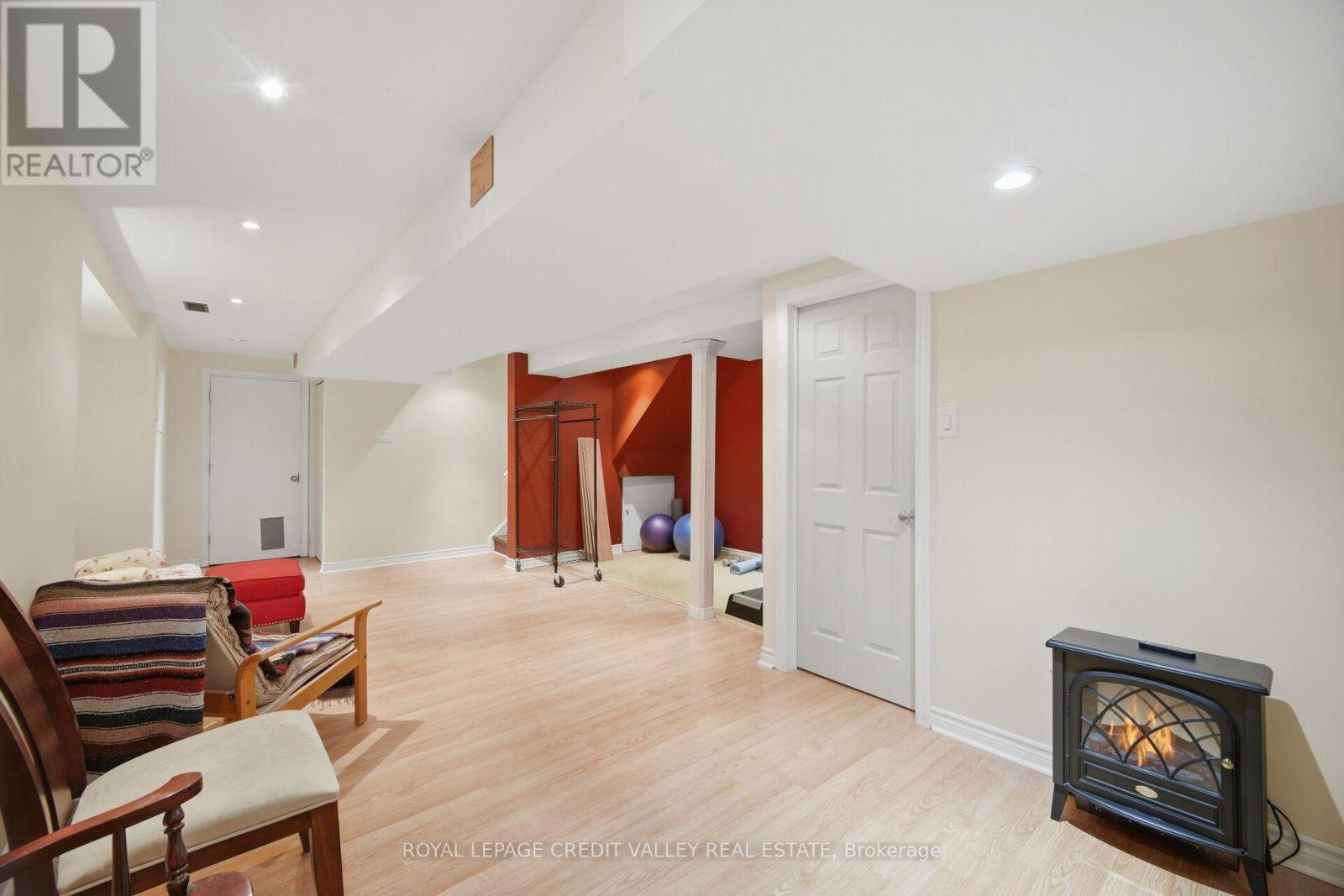8 Pressed Brick Drive, Brampton, ON - Indoor Photo Showing Other Room