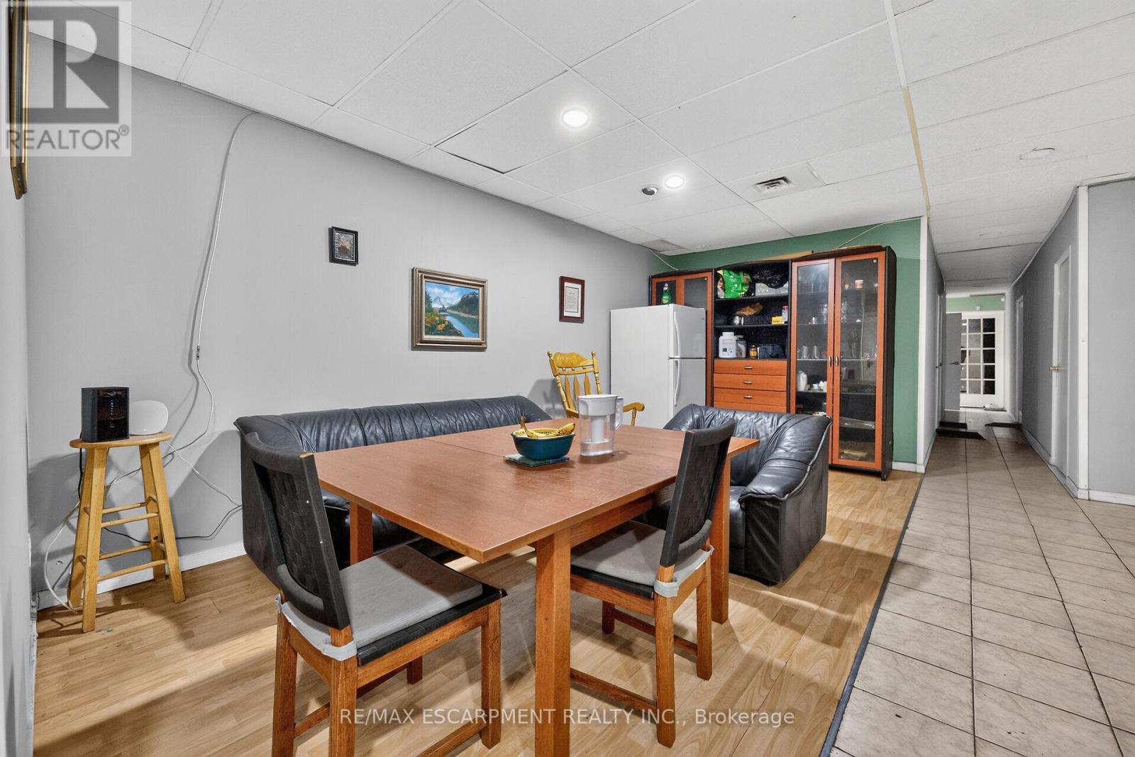 1292 Barton Street E, Hamilton, ON