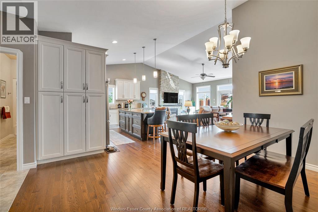 1340 Aspenshore Avenue, Windsor, ON - Indoor Photo Showing Dining Room