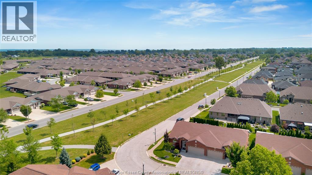 1340 Aspenshore Avenue, Windsor, ON - Outdoor With View