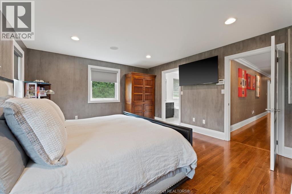 3460 Huntington Avenue, Windsor, ON - Indoor Photo Showing Bedroom