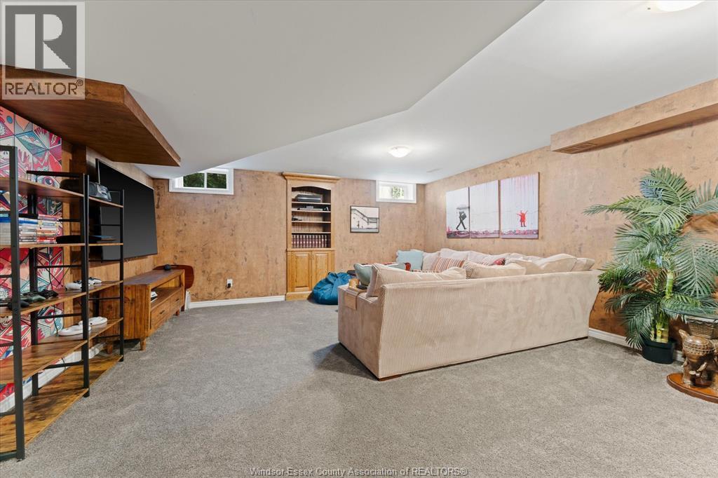 3460 Huntington Avenue, Windsor, ON - Indoor