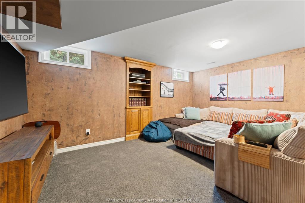 3460 Huntington Avenue, Windsor, ON - Indoor