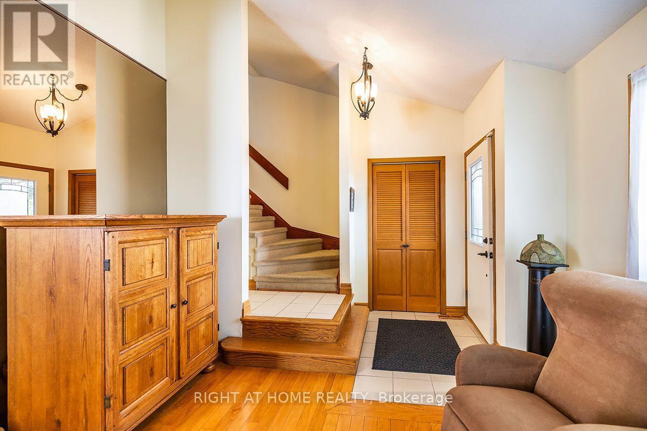 1770 Spruce Hill Road, Pickering, ON - Indoor