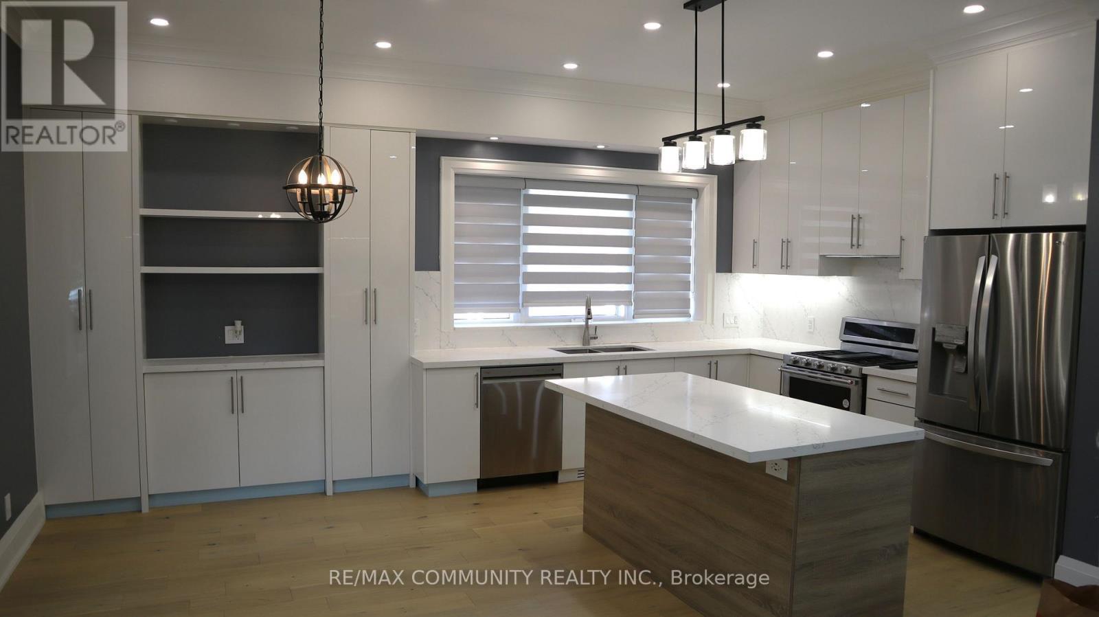 7 Denham Road, Toronto, ON - Indoor Photo Showing Kitchen With Stainless Steel Kitchen With Upgraded Kitchen