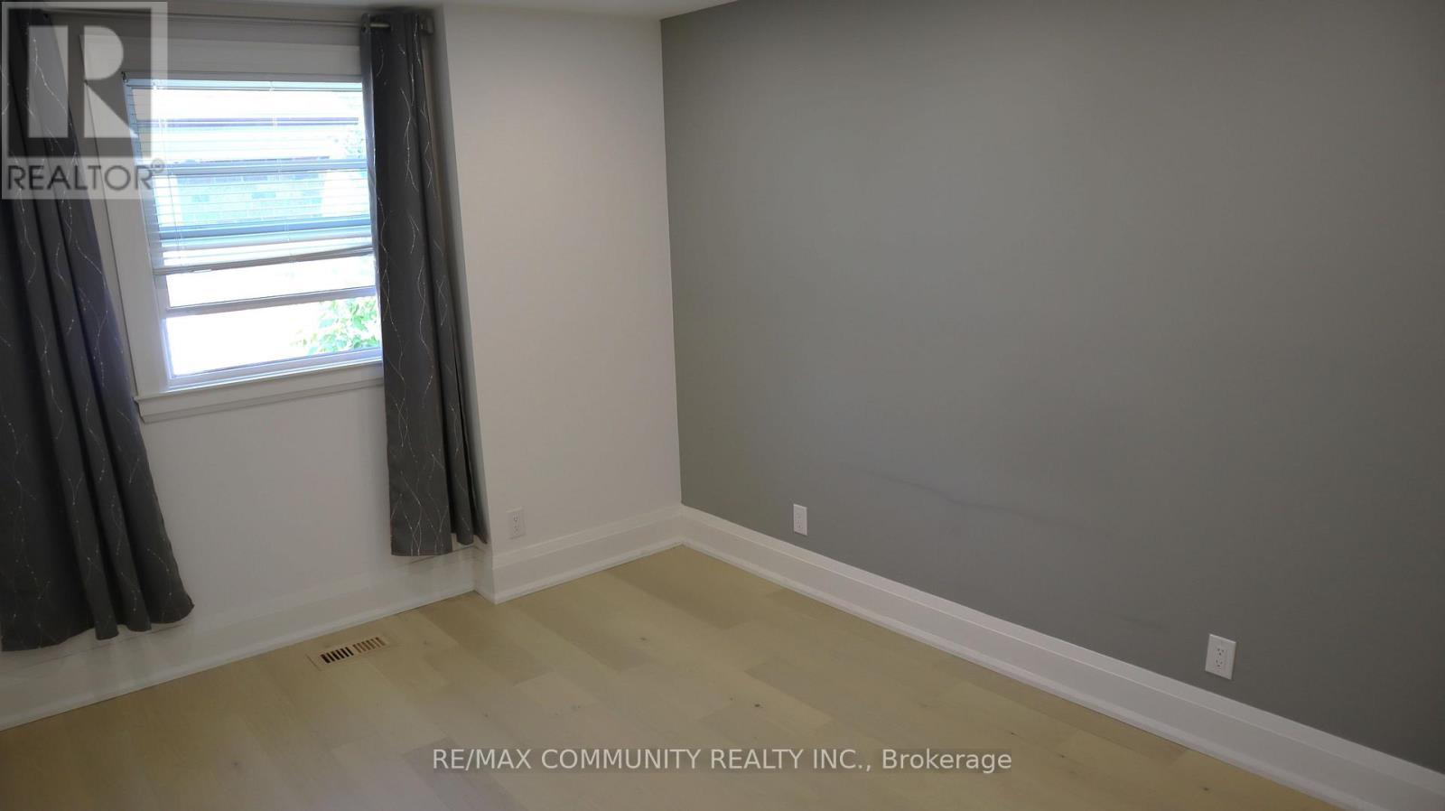 7 Denham Road, Toronto, ON - Indoor Photo Showing Other Room