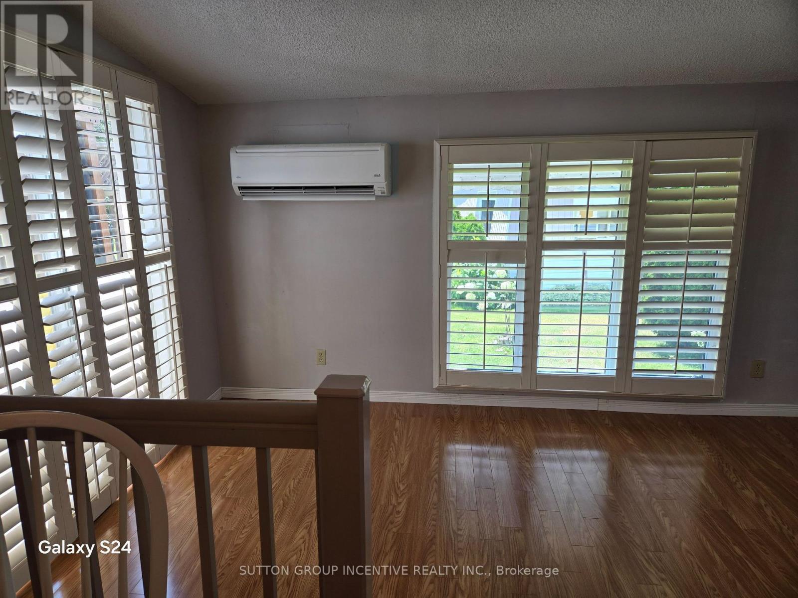 36 Weeping Willow Drive, Innisfil, ON - Indoor Photo Showing Other Room