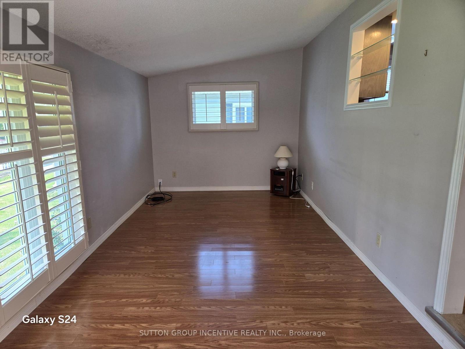 36 Weeping Willow Drive, Innisfil, ON - Indoor Photo Showing Other Room