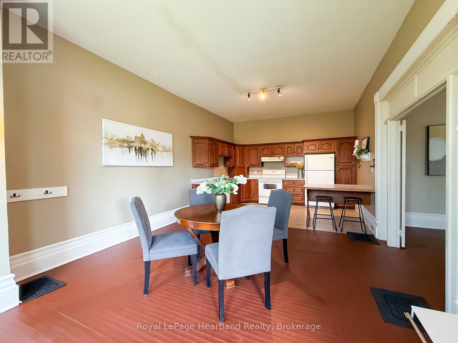 190 Albert Street, Central Huron (Clinton), ON - Indoor Photo Showing Dining Room