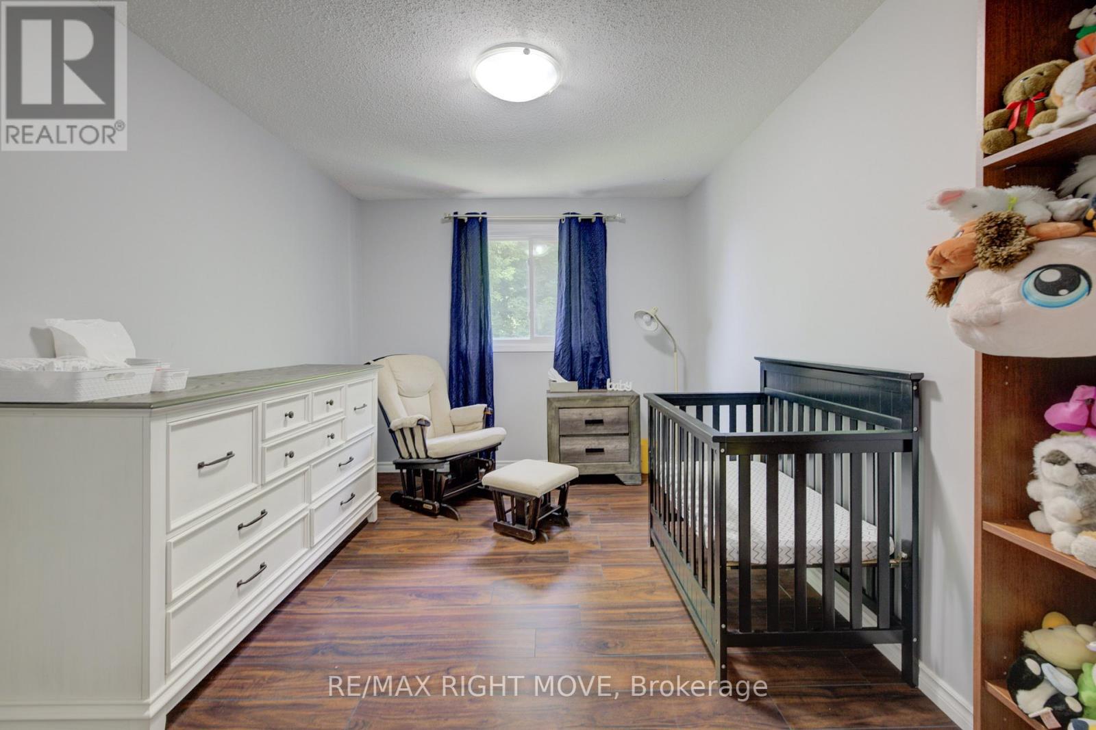 3 - 486 Springbank Avenue N, Woodstock, ON - Indoor Photo Showing Bedroom