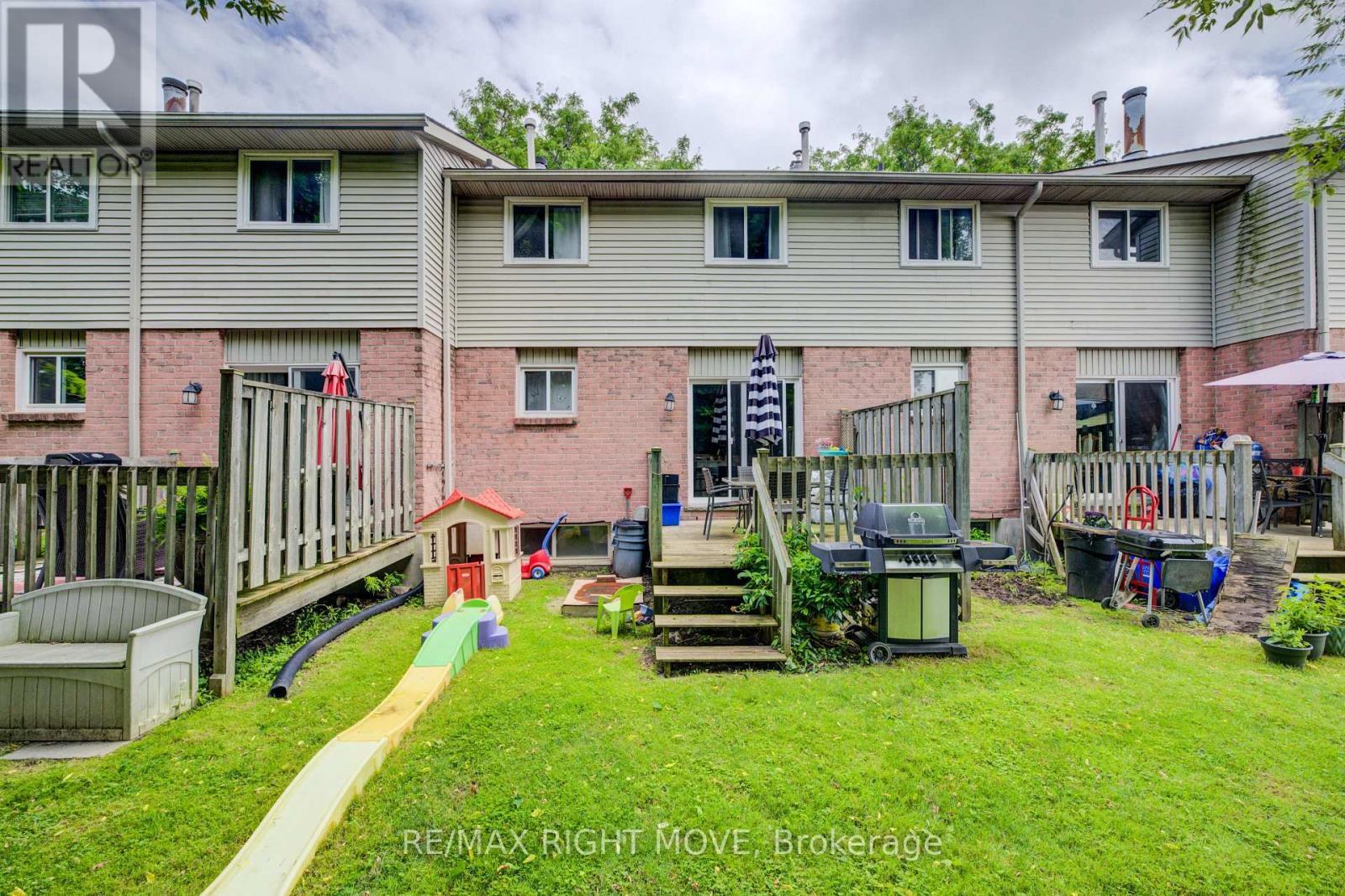 3 - 486 Springbank Avenue N, Woodstock, ON - Outdoor With Deck Patio Veranda