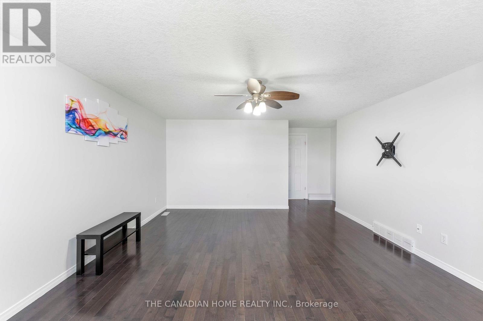 500 Robert Ferrie Drive, Kitchener, ON - Indoor Photo Showing Other Room