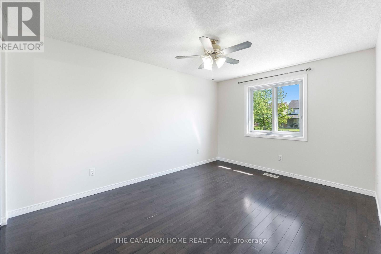 500 Robert Ferrie Drive, Kitchener, ON - Indoor Photo Showing Other Room
