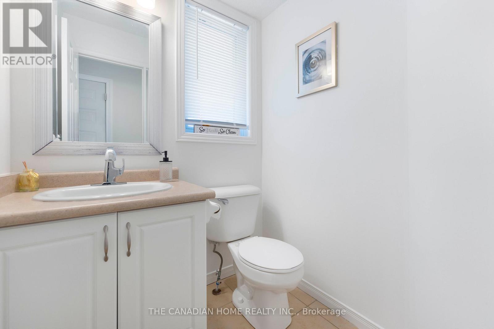 500 Robert Ferrie Drive, Kitchener, ON - Indoor Photo Showing Bathroom