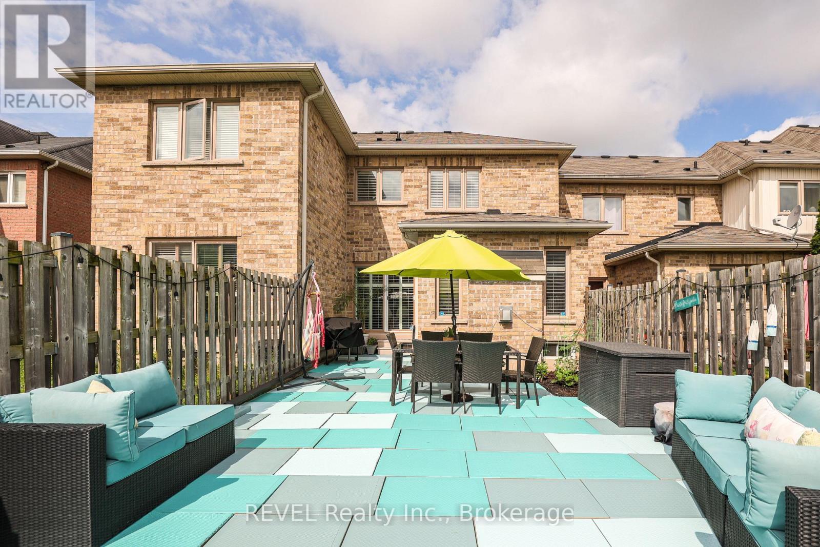 12 Colonel Lyall Street, St. Catharines (Secord Woods), ON - Outdoor With Deck Patio Veranda With Exterior