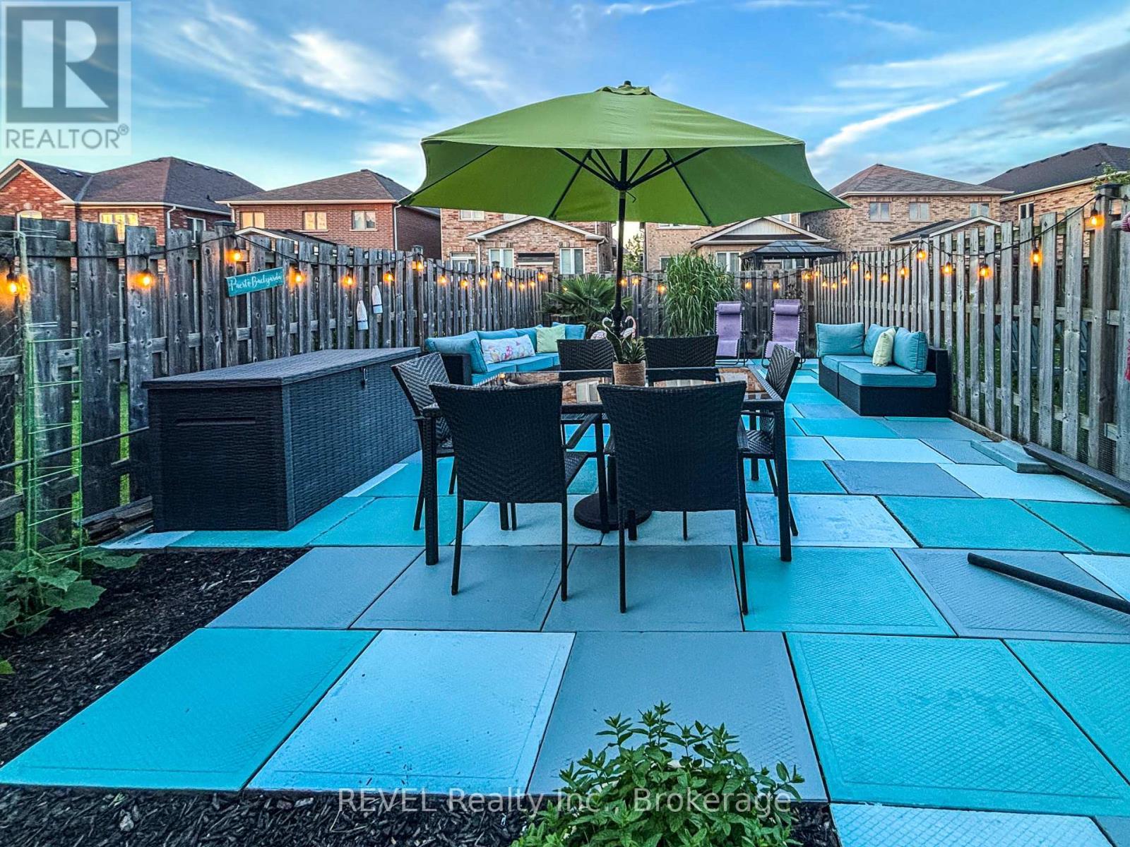 12 Colonel Lyall Street, St. Catharines (Secord Woods), ON - Outdoor With Deck Patio Veranda