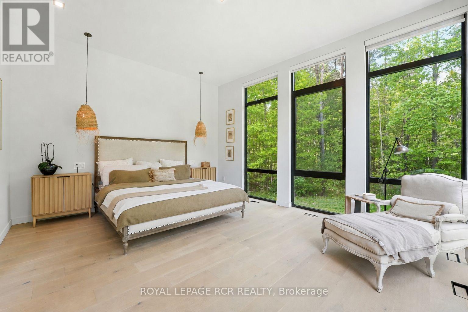 3404 Vivian Road, Whitchurch-Stouffville, ON - Indoor Photo Showing Bedroom