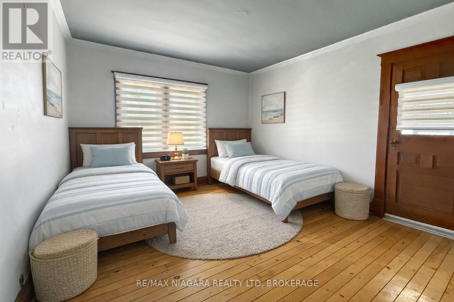 18 Emerick Avenue, Fort Erie (Central), ON - Indoor Photo Showing Bedroom
