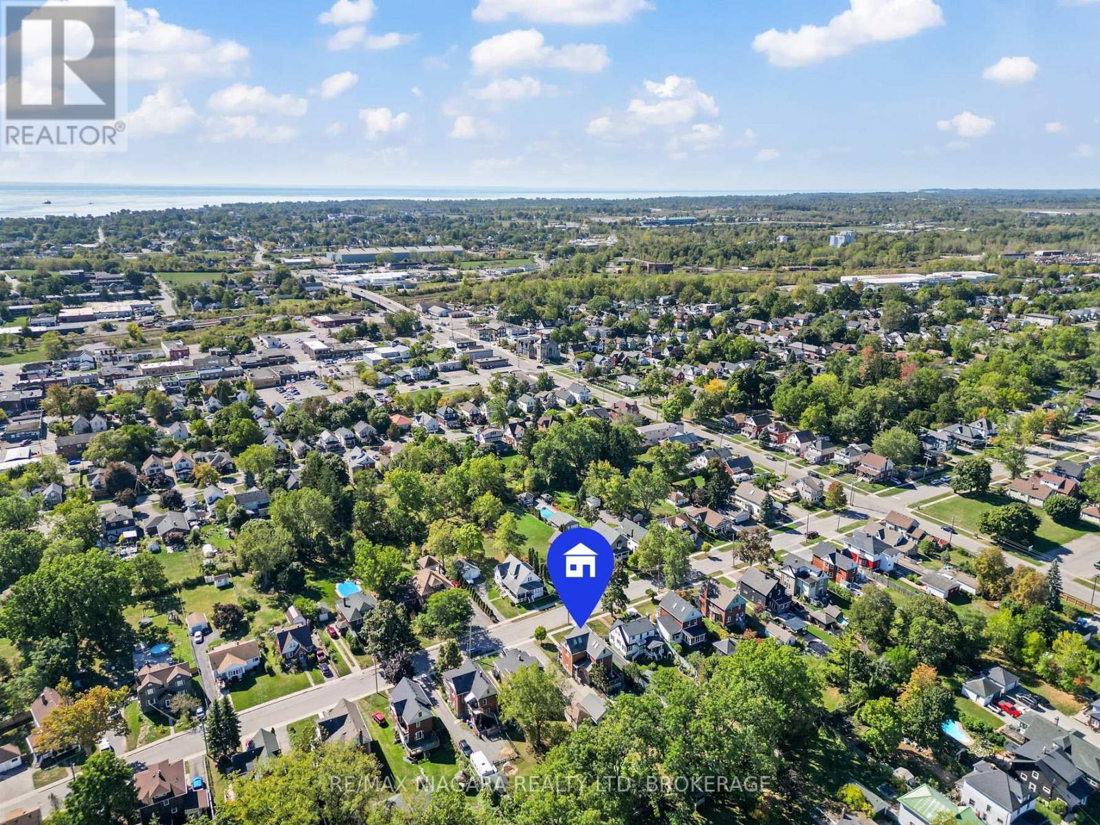 18 Emerick Avenue, Fort Erie (Central), ON - Outdoor With View