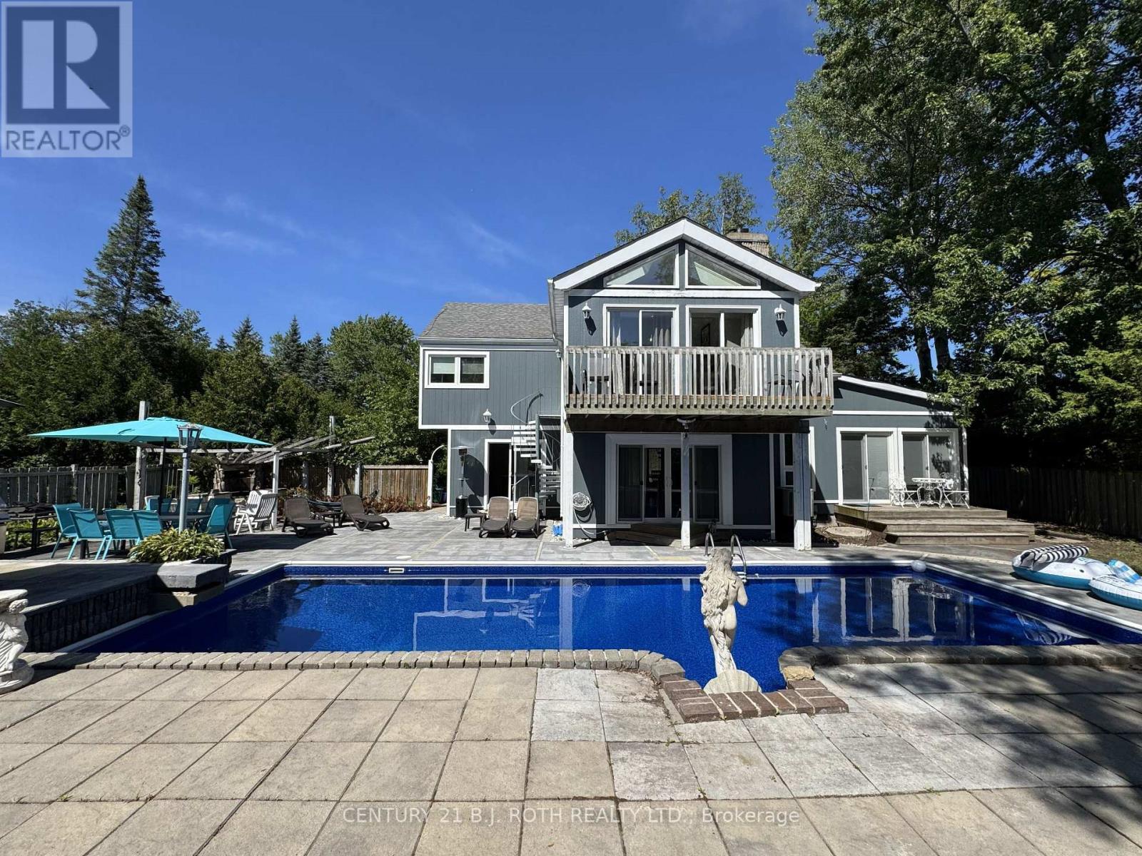 209846 26 Highway, Blue Mountains, ON - Outdoor With In Ground Pool