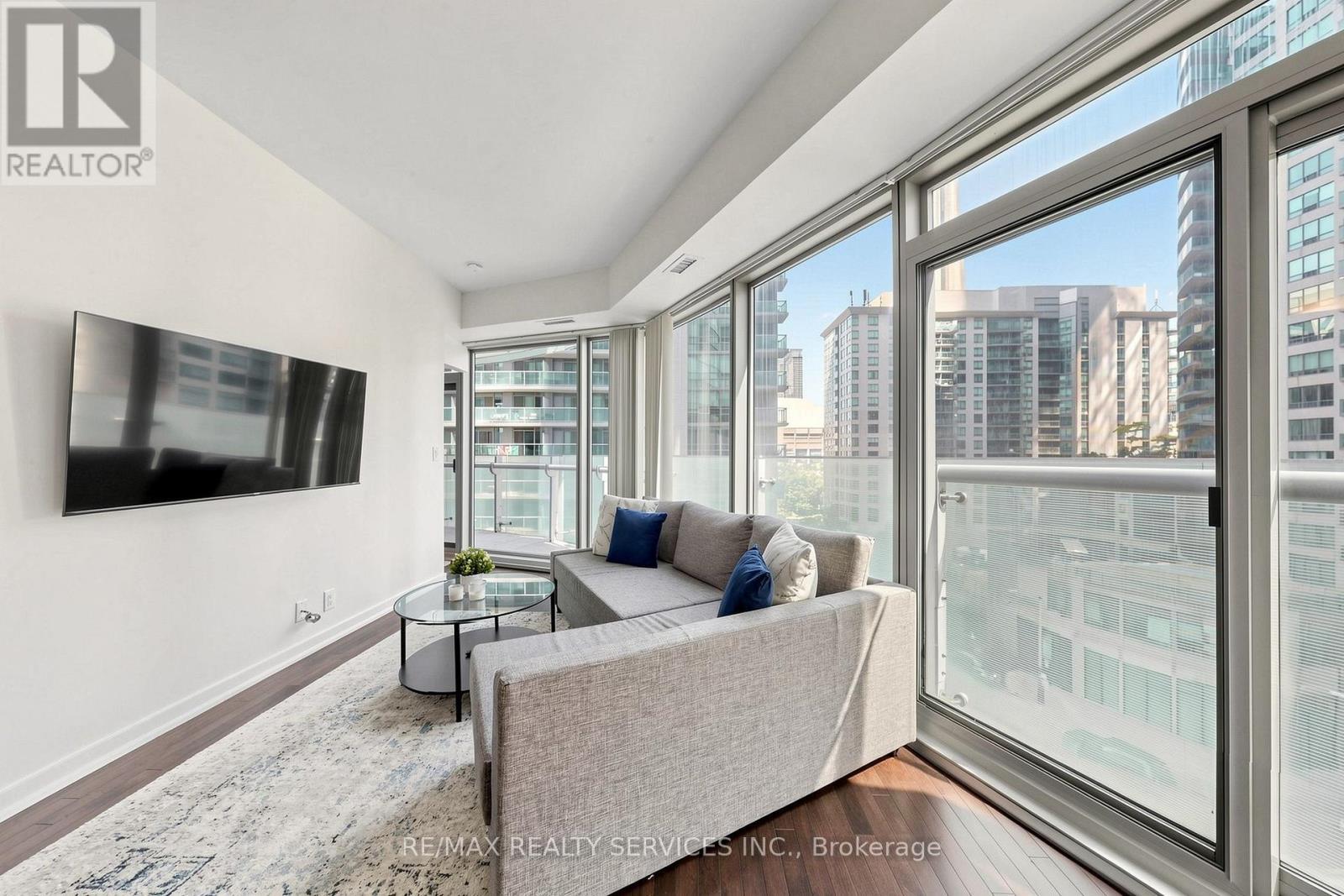 407 - 12 York Street, Toronto, ON - Indoor Photo Showing Other Room