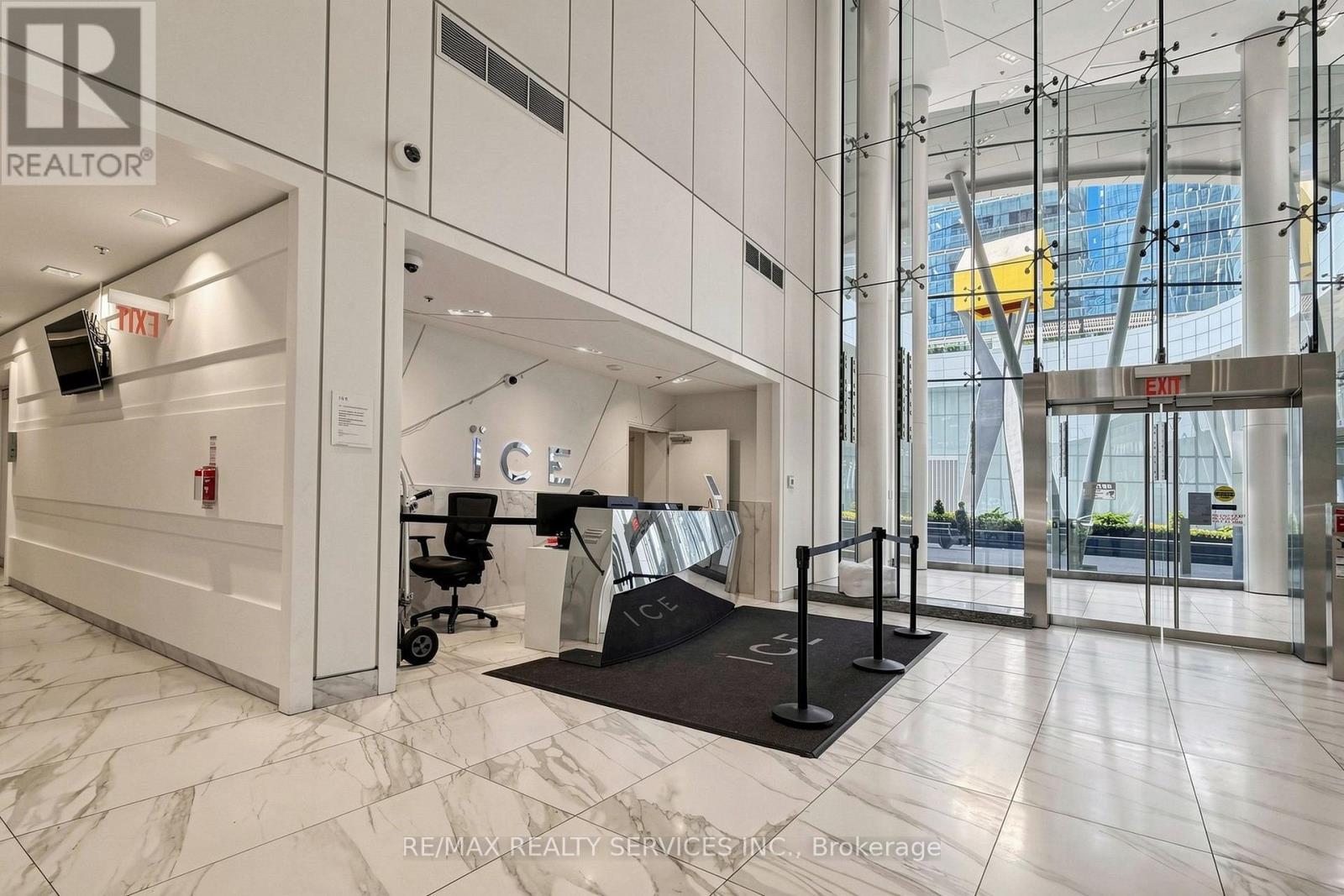407 - 12 York Street, Toronto, ON - Indoor Photo Showing Other Room