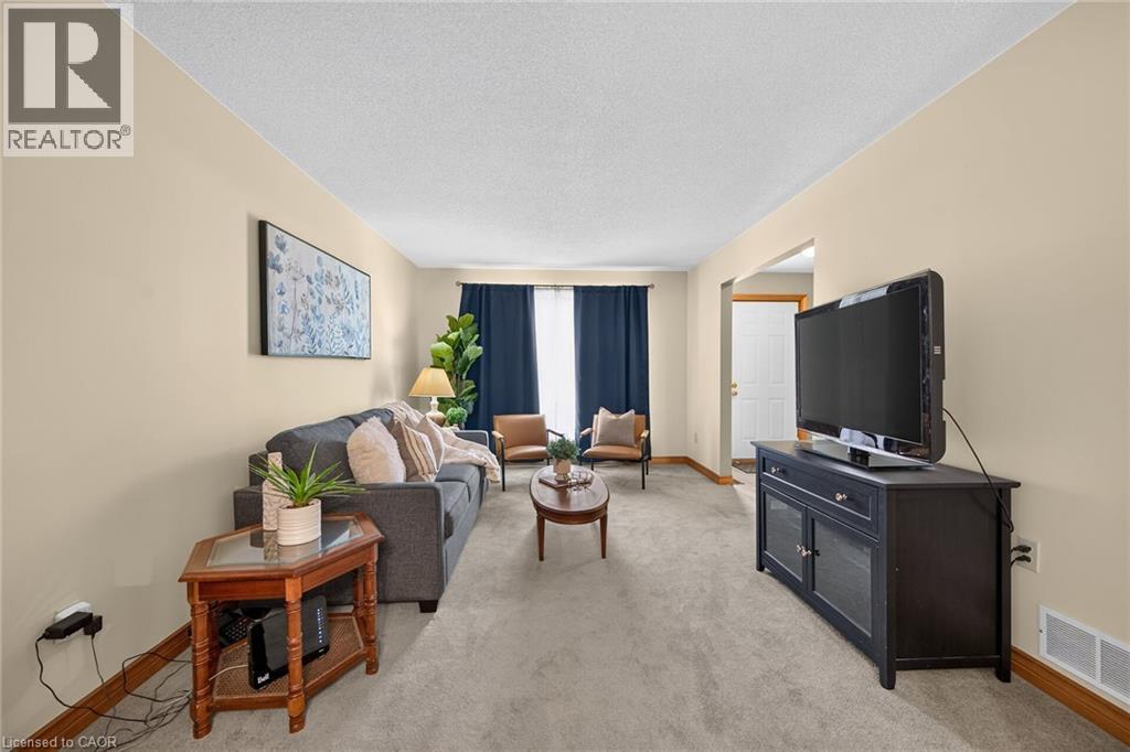 19 Country Club Road, Cayuga, ON - Indoor