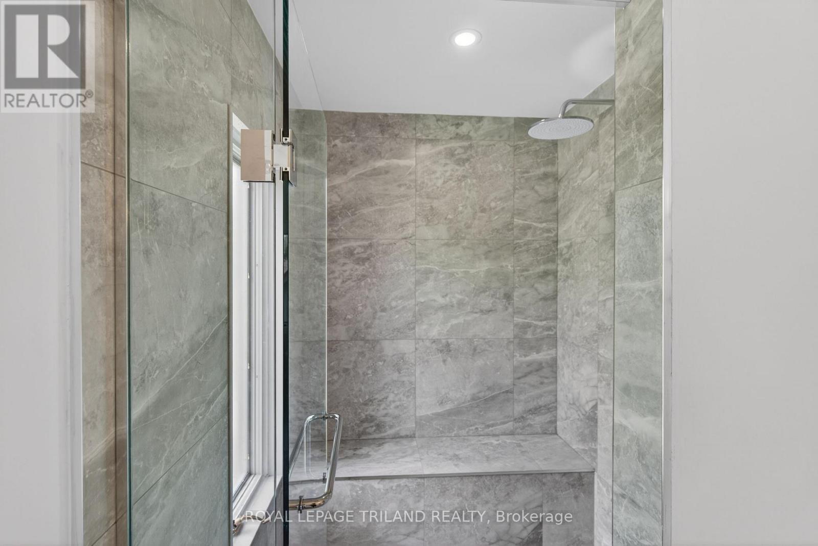 83 Blackburn Crescent, Middlesex Centre (Kilworth), ON - Indoor Photo Showing Bathroom