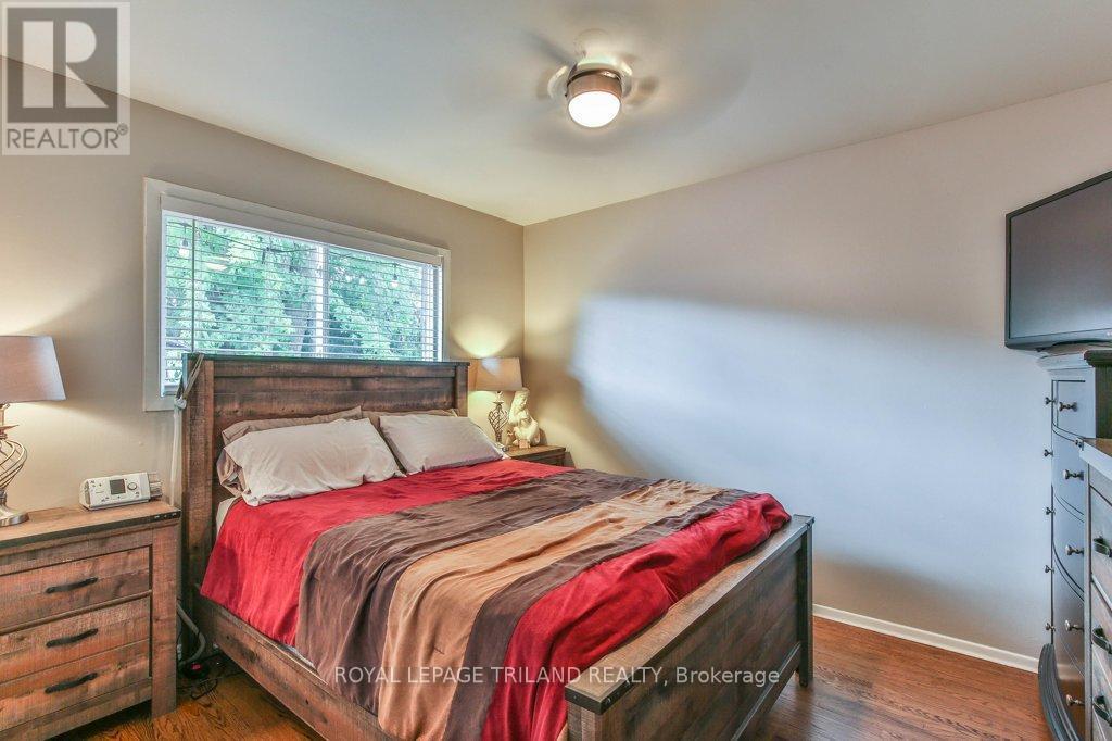 15 Talavera Crescent, London East (East I), ON - Indoor Photo Showing Bedroom