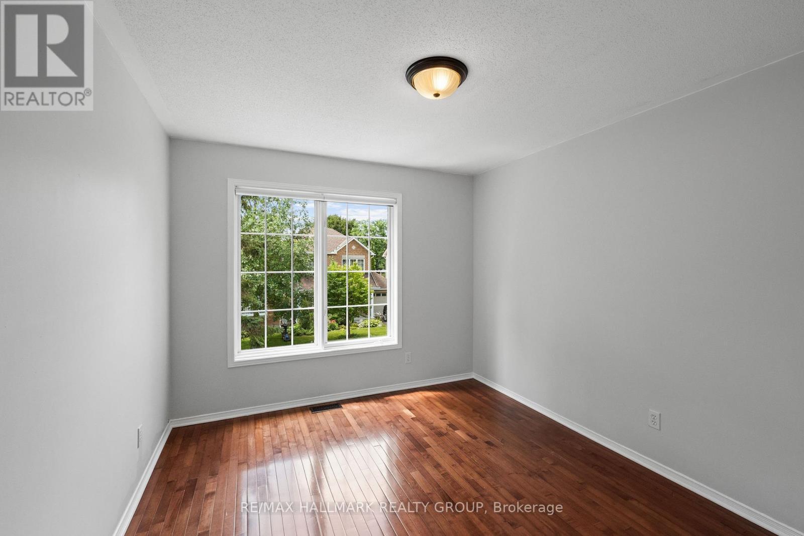 2104 Sandy Oaks Drive, Ottawa, ON - Indoor Photo Showing Other Room