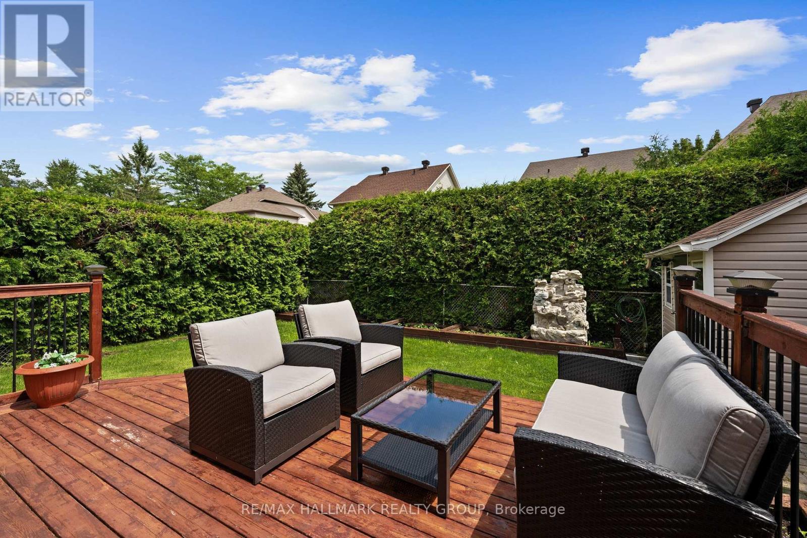 2104 Sandy Oaks Drive, Ottawa, ON - Outdoor With Deck Patio Veranda