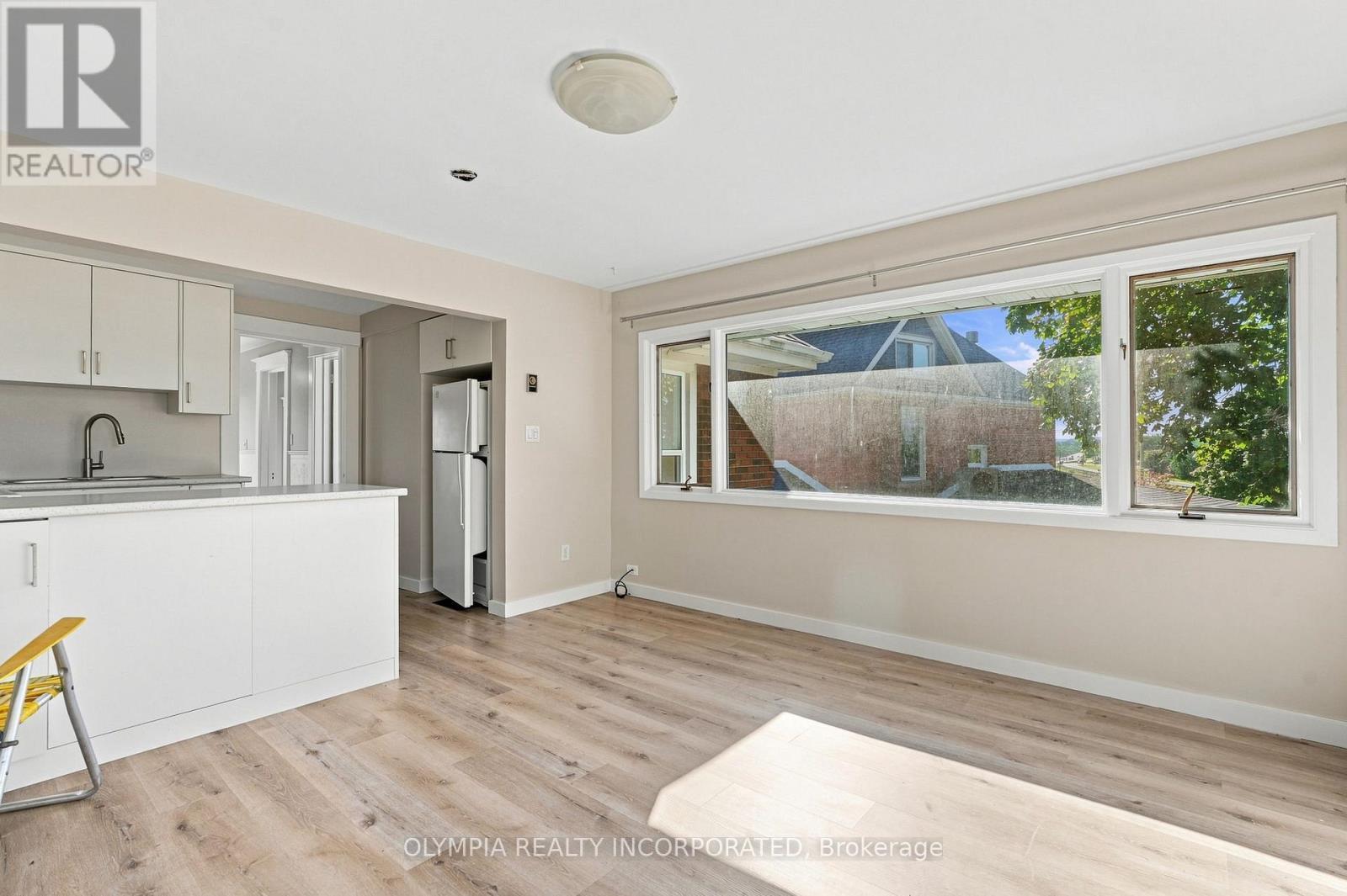 14 Bond Street, St. Catharines (Downtown), ON - Indoor Photo Showing Kitchen