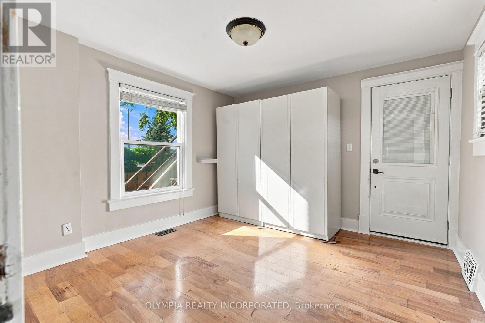 14 Bond Street, St. Catharines (Downtown), ON - Indoor Photo Showing Other Room