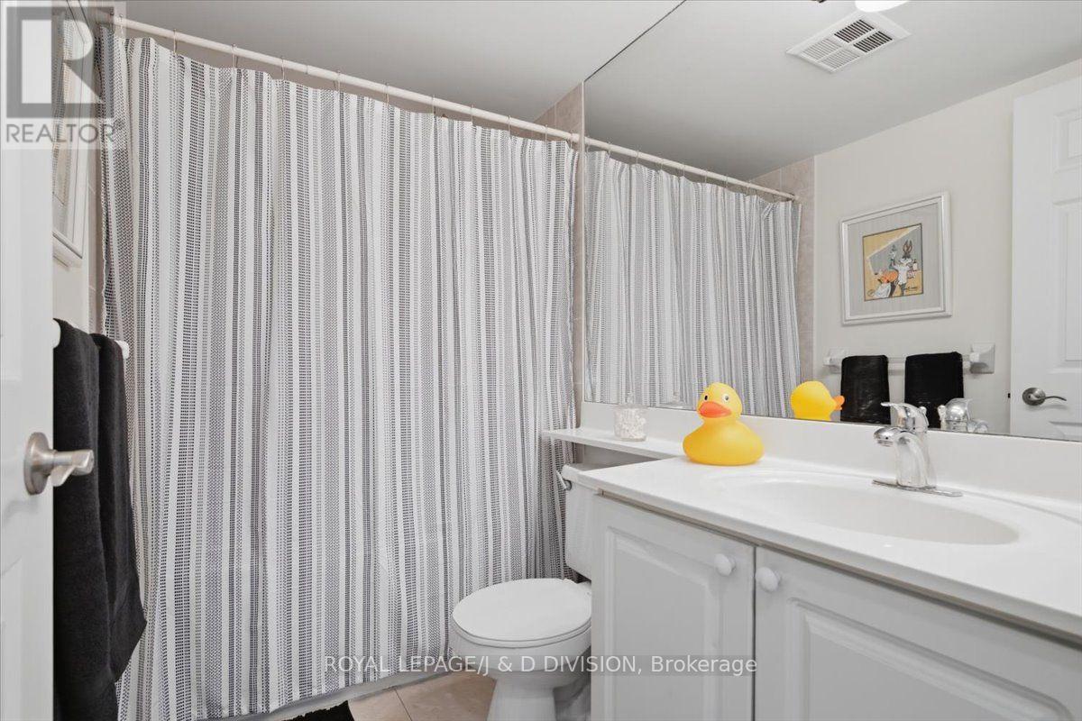 828 - 80 Harrison Garden Boulevard, Toronto, ON - Indoor Photo Showing Bathroom
