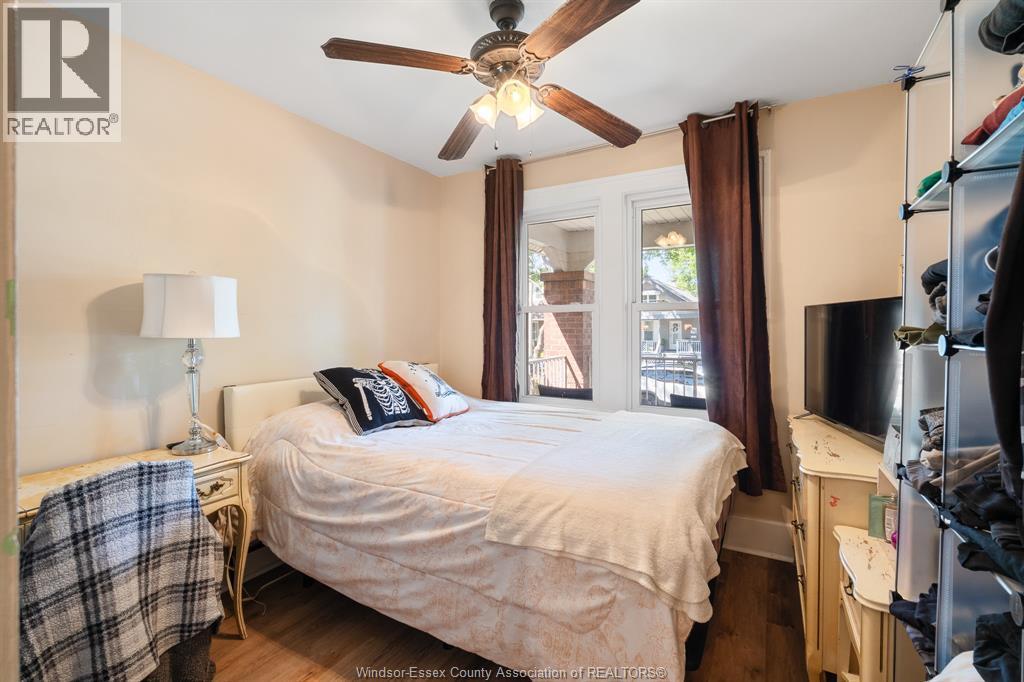 1220 Bruce Avenue, Windsor, ON - Indoor Photo Showing Bedroom