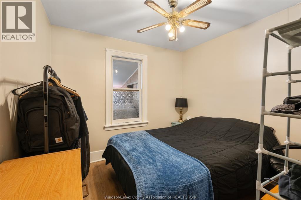 1220 Bruce Avenue, Windsor, ON - Indoor Photo Showing Bedroom