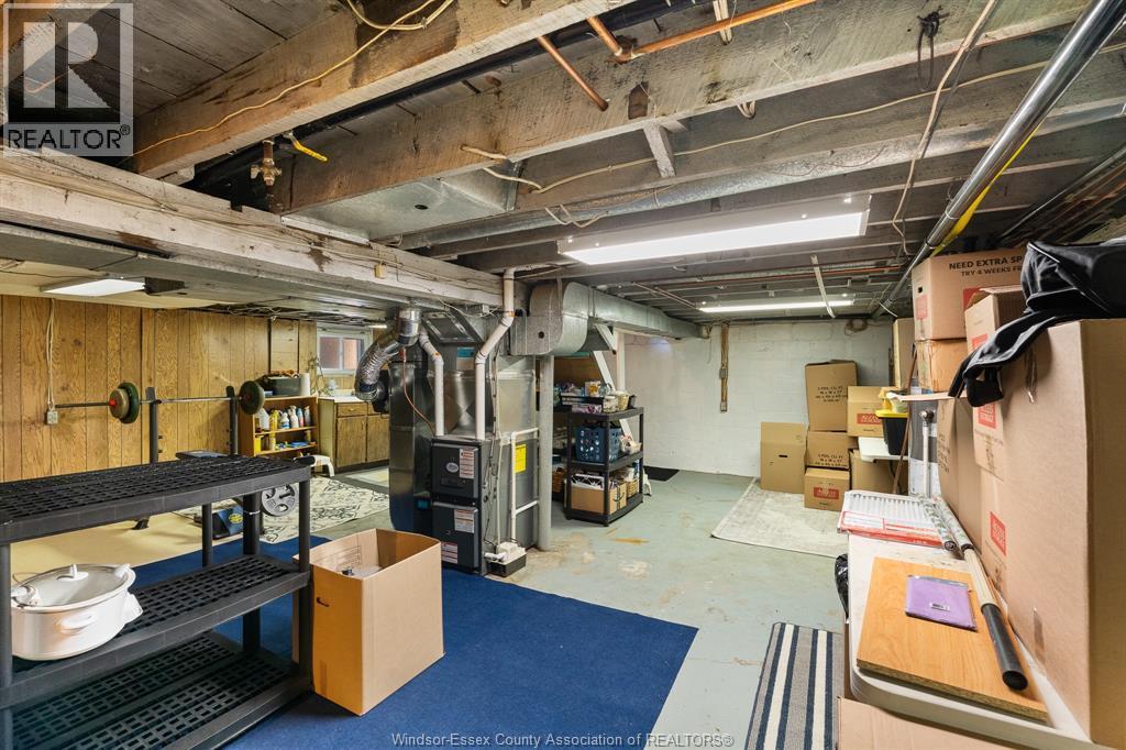 1220 Bruce Avenue, Windsor, ON - Indoor Photo Showing Basement