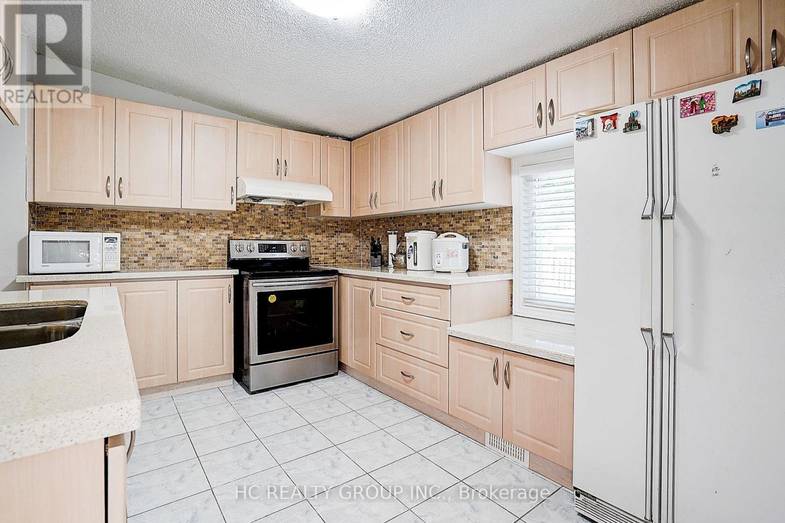361 Highfield Road, Toronto, ON - Indoor Photo Showing Kitchen With Double Sink