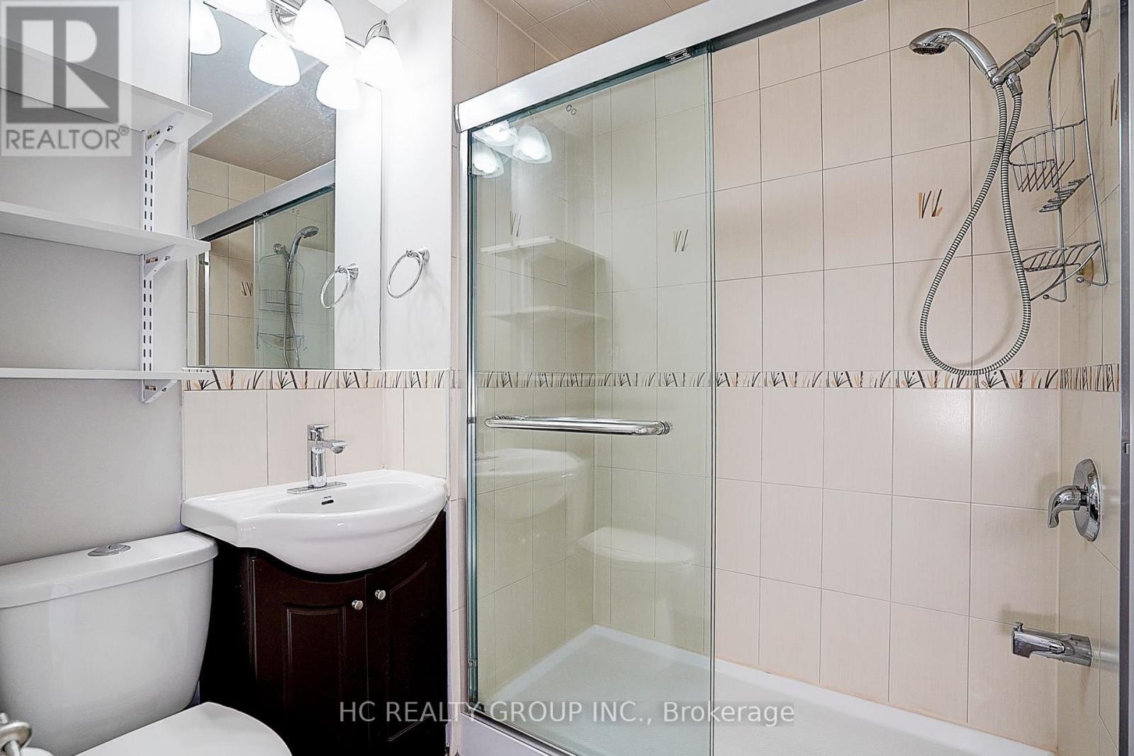 361 Highfield Road, Toronto, ON - Indoor Photo Showing Bathroom